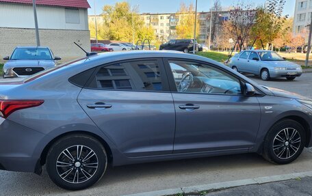 Hyundai Solaris II рестайлинг, 2019 год, 1 595 000 рублей, 6 фотография