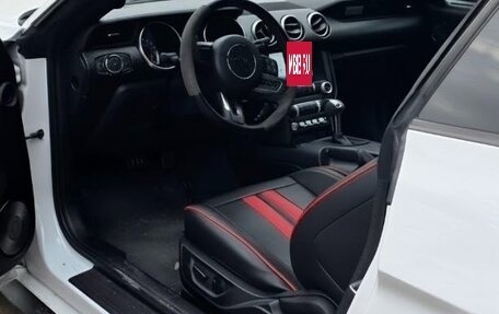 Ford Mustang VI рестайлинг, 2021 год, 3 500 000 рублей, 3 фотография