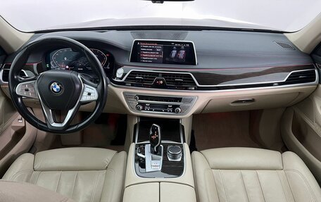 BMW 7 серия, 2019 год, 5 100 000 рублей, 20 фотография