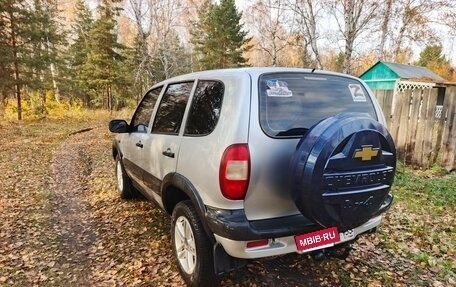 Chevrolet Niva I рестайлинг, 2004 год, 245 000 рублей, 4 фотография