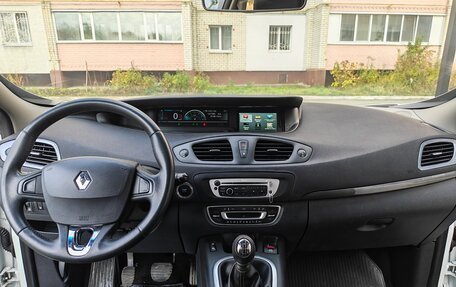 Renault Scenic III рестайлинг, 2016 год, 970 000 рублей, 17 фотография