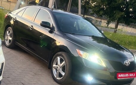 Toyota Camry, 2008 год, 900 000 рублей, 4 фотография