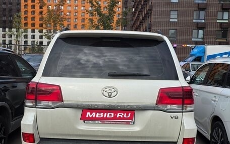 Toyota Land Cruiser 200, 2015 год, 4 950 000 рублей, 3 фотография