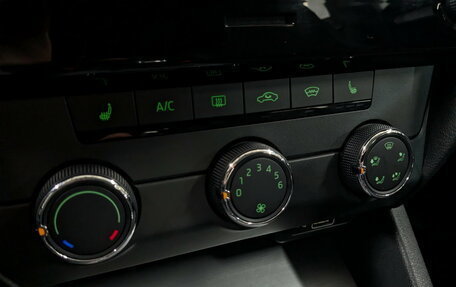 Skoda Octavia, 2019 год, 1 820 000 рублей, 25 фотография