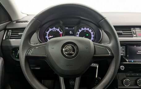 Skoda Octavia, 2019 год, 1 820 000 рублей, 21 фотография
