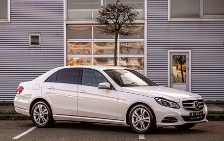 Mercedes-Benz E-Класс, 2015 год, 1 895 000 рублей, 3 фотография