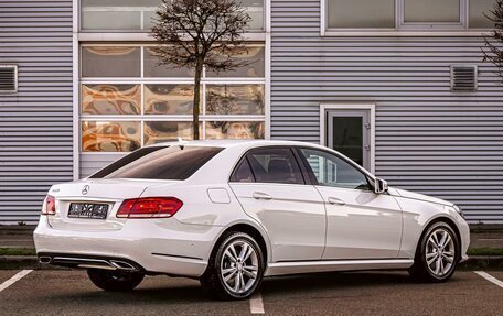 Mercedes-Benz E-Класс, 2015 год, 1 895 000 рублей, 6 фотография