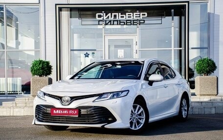 Toyota Camry, 2020 год, 2 399 000 рублей, 1 фотография