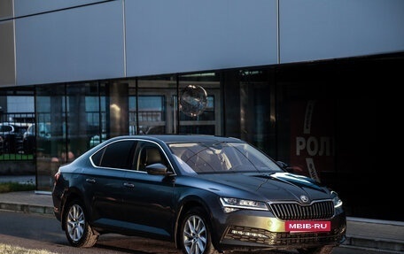 Skoda Superb III рестайлинг, 2020 год, 2 749 777 рублей, 3 фотография