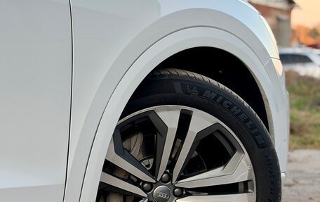 Audi Q8 I, 2018 год, 3 990 000 рублей, 34 фотография