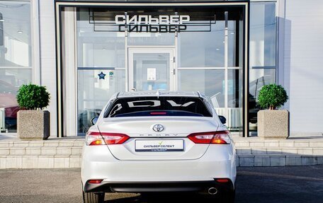Toyota Camry, 2020 год, 2 399 000 рублей, 4 фотография