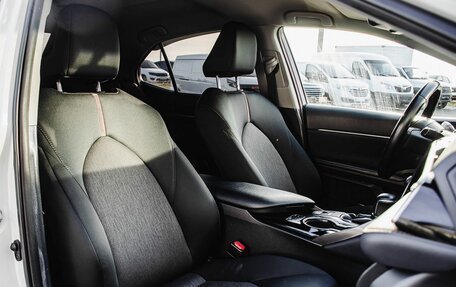Toyota Camry, 2020 год, 2 399 000 рублей, 11 фотография