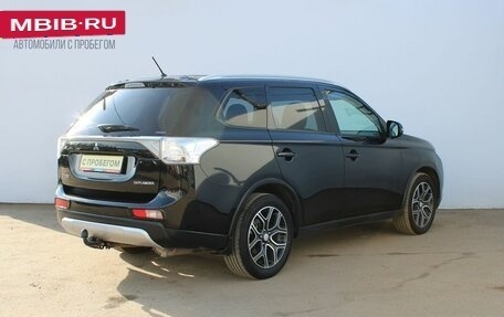 Mitsubishi Outlander III рестайлинг 3, 2014 год, 1 639 000 рублей, 5 фотография