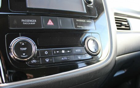 Mitsubishi Outlander III рестайлинг 3, 2014 год, 1 639 000 рублей, 18 фотография