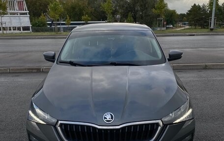 Skoda Rapid II, 2021 год, 1 650 000 рублей, 2 фотография