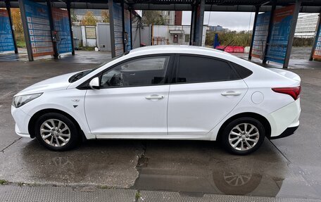 Hyundai Solaris II рестайлинг, 2021 год, 720 000 рублей, 1 фотография