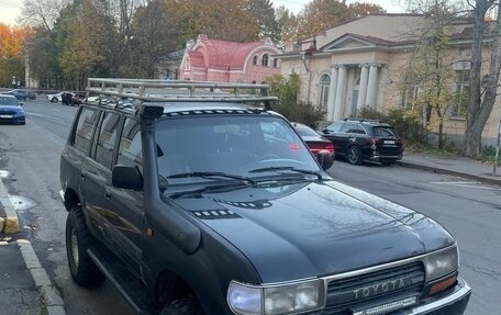 Toyota Land Cruiser 80 рестайлинг, 1992 год, 1 750 000 рублей, 1 фотография