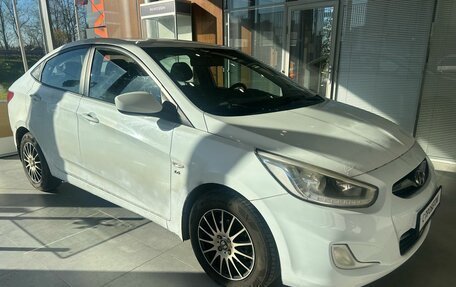 Hyundai Solaris II рестайлинг, 2013 год, 499 000 рублей, 3 фотография