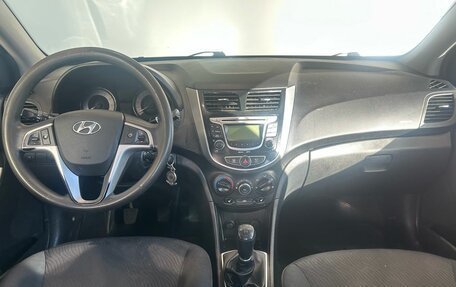 Hyundai Solaris II рестайлинг, 2013 год, 499 000 рублей, 8 фотография