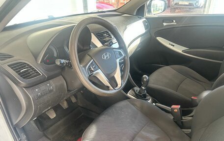 Hyundai Solaris II рестайлинг, 2013 год, 499 000 рублей, 9 фотография