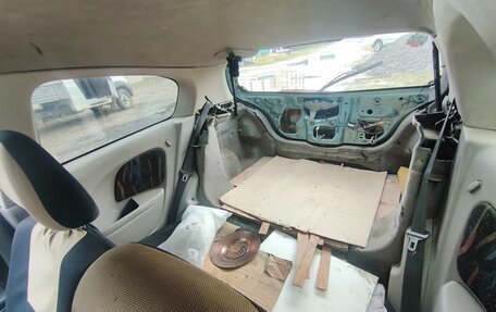 Nissan Almera, 2001 год, 85 000 рублей, 7 фотография
