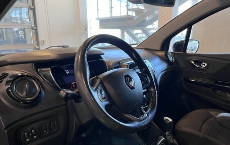 Renault Kaptur I рестайлинг, 2017 год, 1 000 000 рублей, 22 фотография
