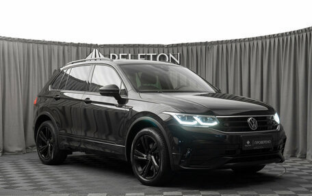 Volkswagen Tiguan II, 2021 год, 4 140 000 рублей, 2 фотография