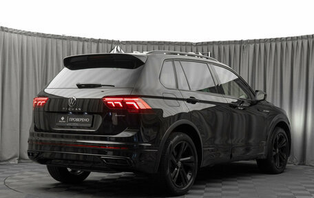 Volkswagen Tiguan II, 2021 год, 4 140 000 рублей, 5 фотография