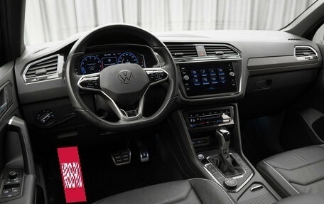 Volkswagen Tiguan II, 2021 год, 4 140 000 рублей, 7 фотография