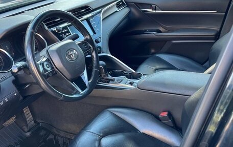 Toyota Camry, 2021 год, 1 880 000 рублей, 12 фотография