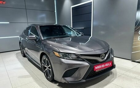 Toyota Camry, 2017 год, 2 480 000 рублей, 4 фотография