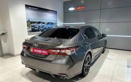 Toyota Camry, 2017 год, 2 480 000 рублей, 6 фотография