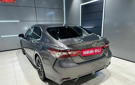 Toyota Camry, 2017 год, 2 480 000 рублей, 8 фотография
