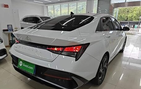 Hyundai Elantra, 2023 год, 1 380 000 рублей, 7 фотография