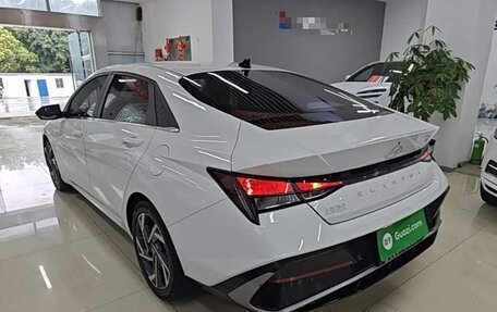 Hyundai Elantra, 2023 год, 1 380 000 рублей, 5 фотография