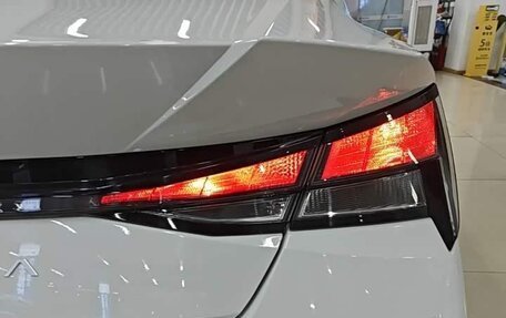 Hyundai Elantra, 2023 год, 1 380 000 рублей, 8 фотография