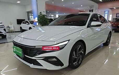 Hyundai Elantra, 2023 год, 1 380 000 рублей, 2 фотография