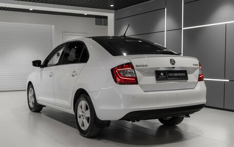 Skoda Rapid I, 2018 год, 1 575 000 рублей, 4 фотография