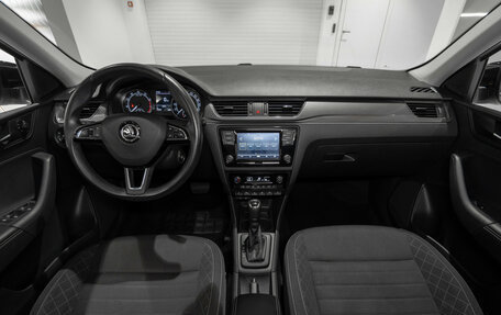Skoda Rapid I, 2018 год, 1 575 000 рублей, 8 фотография