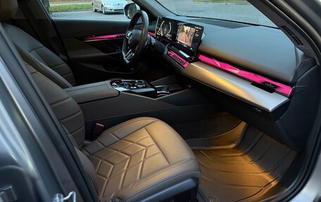 BMW 5 серия, 2025 год, 7 350 000 рублей, 22 фотография