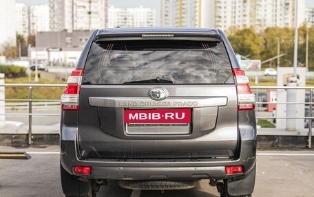 Toyota Land Cruiser Prado 150 рестайлинг, 2015 год, 3 698 000 рублей, 5 фотография