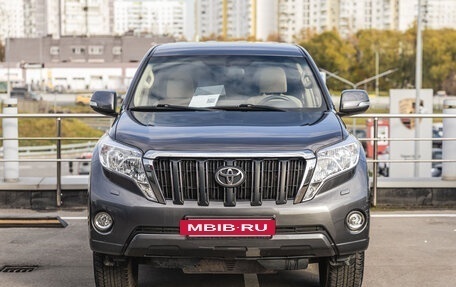 Toyota Land Cruiser Prado 150 рестайлинг, 2015 год, 3 698 000 рублей, 2 фотография