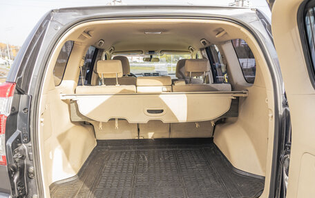 Toyota Land Cruiser Prado 150 рестайлинг, 2015 год, 3 698 000 рублей, 7 фотография