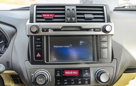 Toyota Land Cruiser Prado 150 рестайлинг, 2015 год, 3 698 000 рублей, 13 фотография