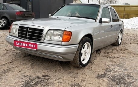 Mercedes-Benz E-Класс, 1994 год, 850 000 рублей, 9 фотография