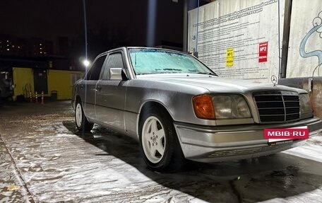 Mercedes-Benz E-Класс, 1994 год, 850 000 рублей, 6 фотография