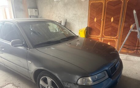 Audi A4, 1999 год, 324 000 рублей, 3 фотография