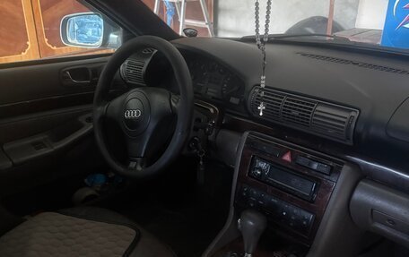 Audi A4, 1999 год, 324 000 рублей, 8 фотография