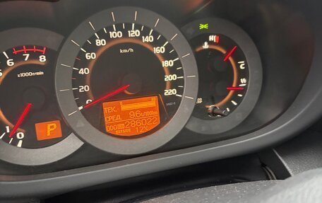 Toyota RAV4, 2011 год, 1 150 000 рублей, 4 фотография