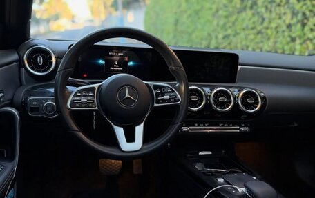 Mercedes-Benz A-Класс, 2022 год, 1 920 000 рублей, 9 фотография